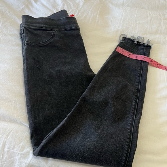 Spanx | Distressed Black Ankle Skinny Jeans Size Large - Picture 9 of 10
